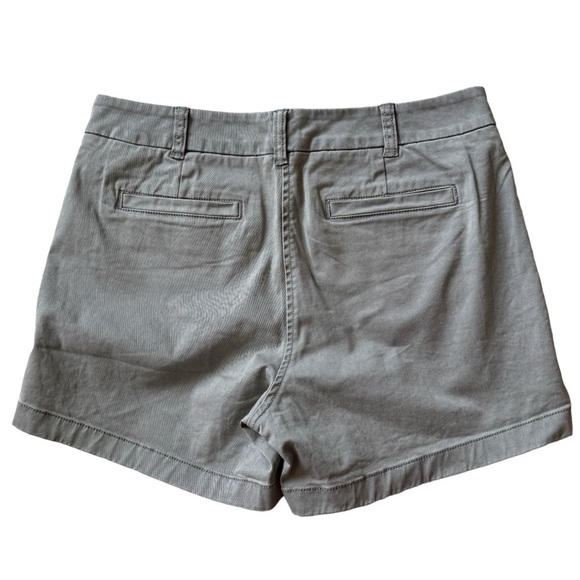 NWT J.Crew 4" Stretch Chino Short, Storm Grey, Size 6 - Picture 5 of 6